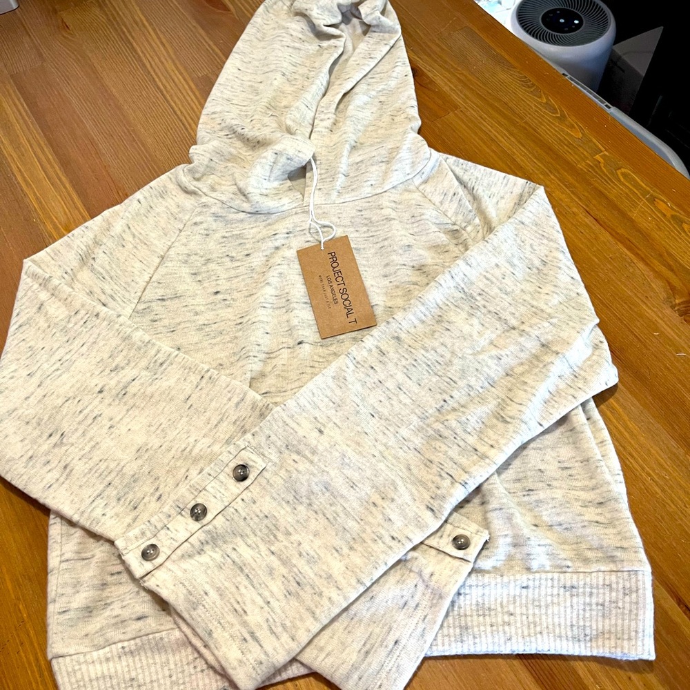 Project social T hoodie women’s small